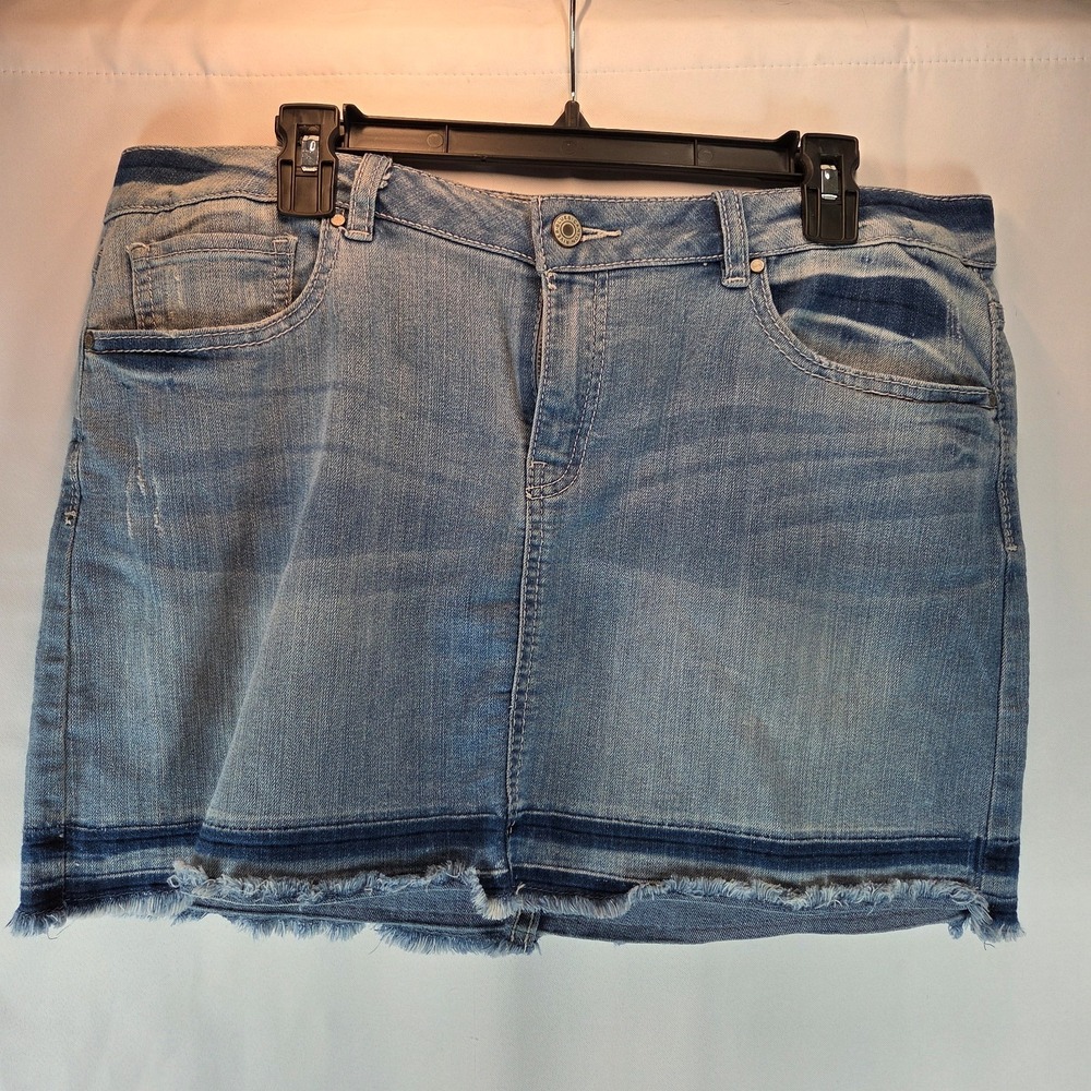 Canyon River Blues Retro Chic Denim Jean Mini Skirt Pockets‎ SZ 12 Distressed